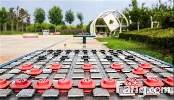 西府海棠后花园！占地270亩，集健身娱乐赏景于一体！